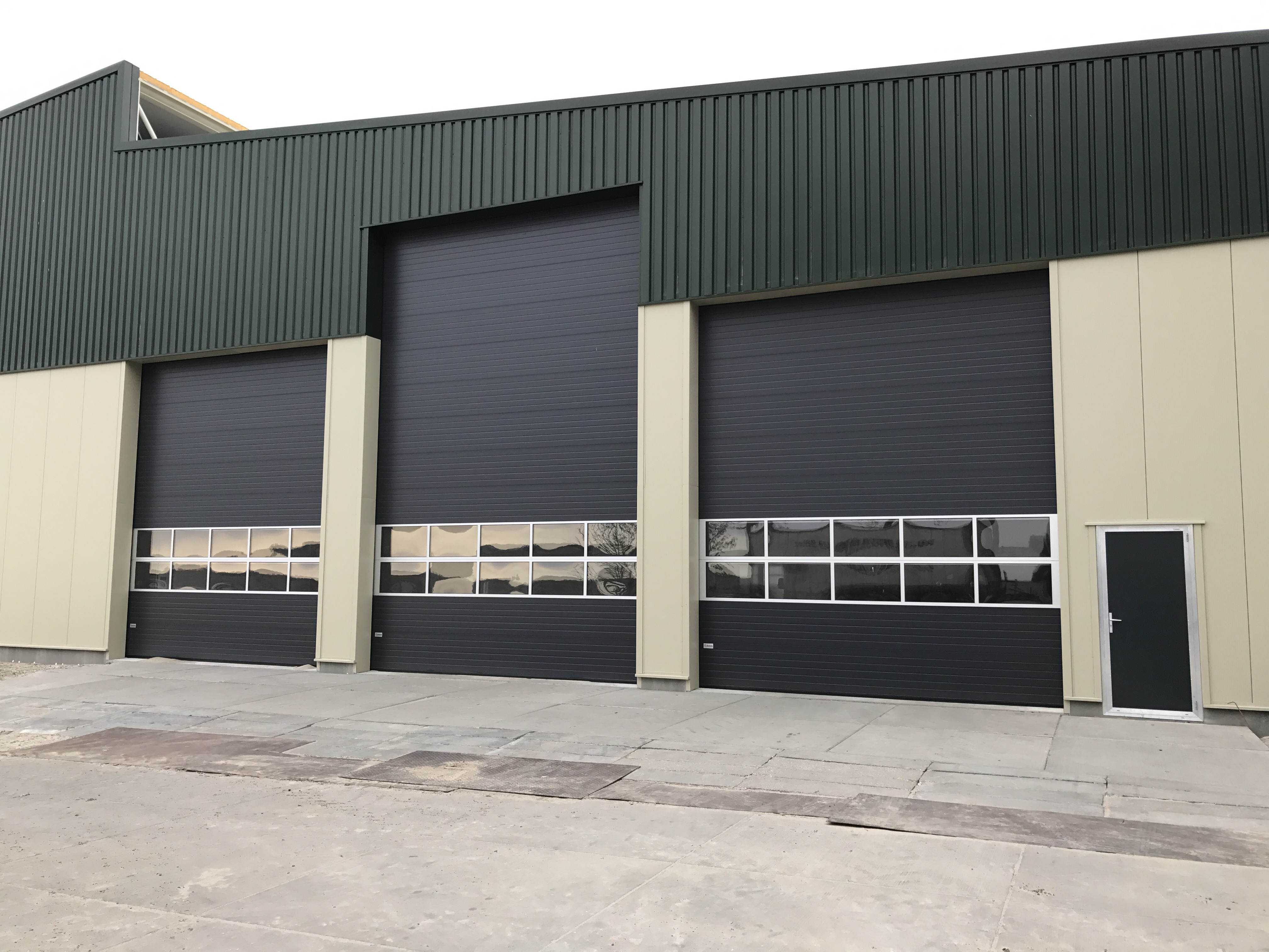 Zakelijke en industriële garagedeuren